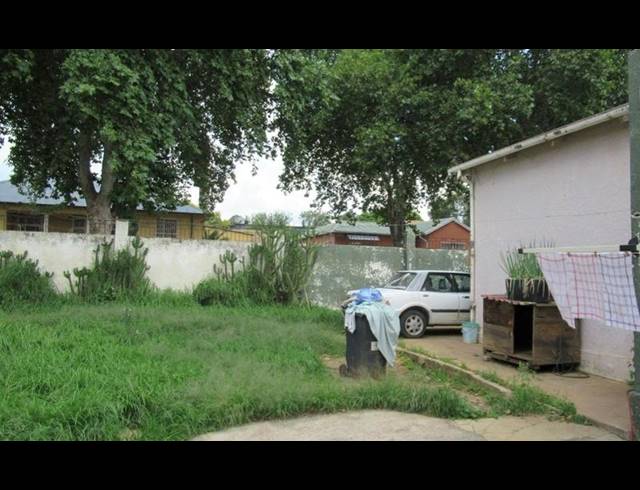 3 BEDROOM HOUSE FOR SALE IN TURF CLUB